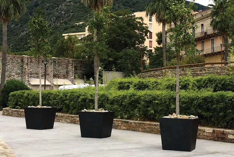 Fioriera per alberi, arredo urbano Cyria