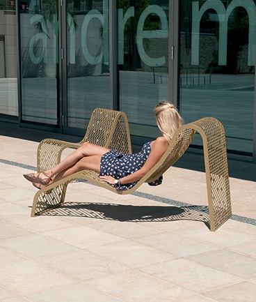 Chaise longue urbaine, fauteuil ELINIUM