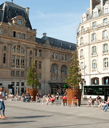 Stazione Saint-Lazare Parigi - Fioriera urbana