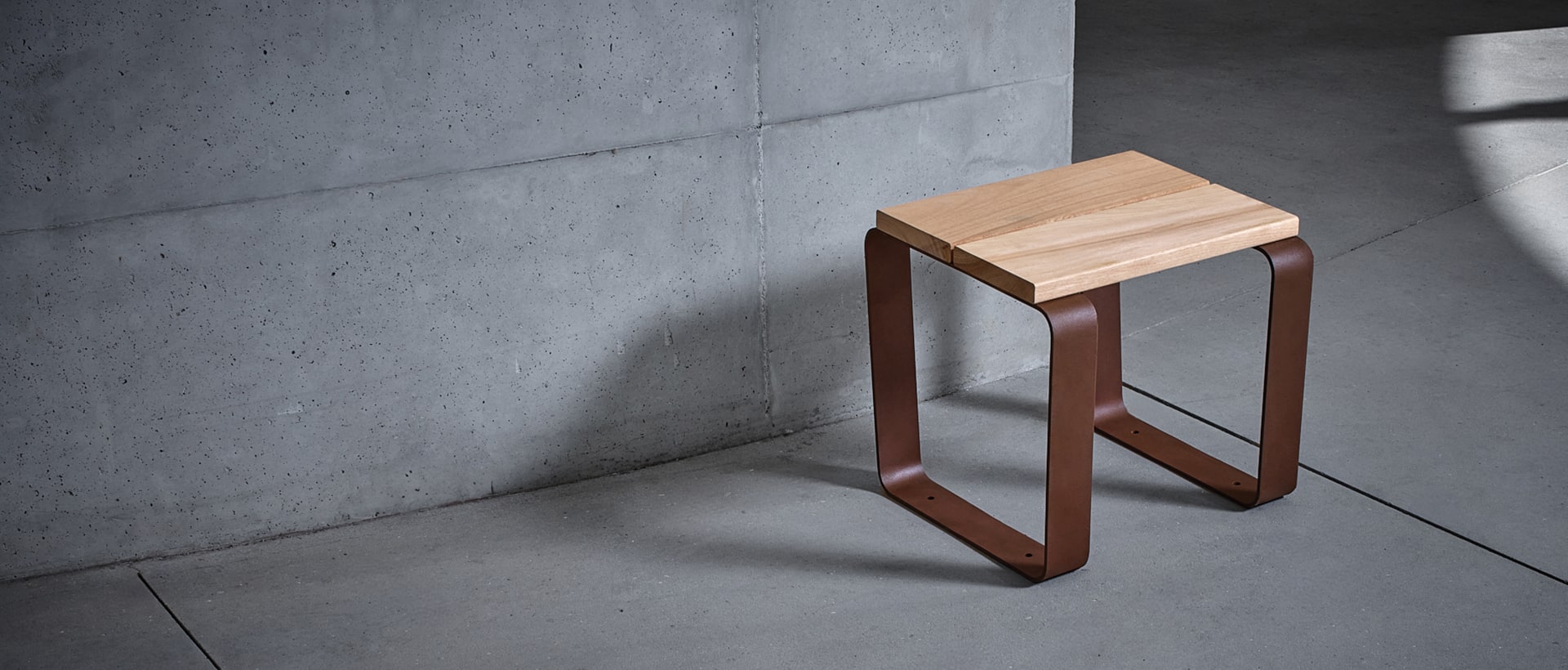 Tabouret KAISEKI conçu et fabriqué par Cyria mobilier extérieur